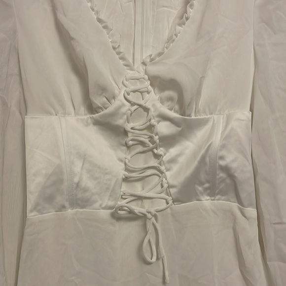 Never-worn Tiger Mist corset mini dress in white 🕊 - Picture 2 of 3